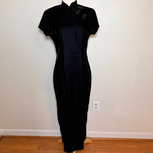 My Michelle Dresses & Skirts - SOLD 1/2 My Michelle Retro Asian-inspired Black Velvet Dress, Size 11/12 Juniors